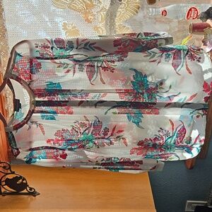 Liz Claiborne Floral on White, floaty long Blouse, Duster, Bathing Suit Cover Up